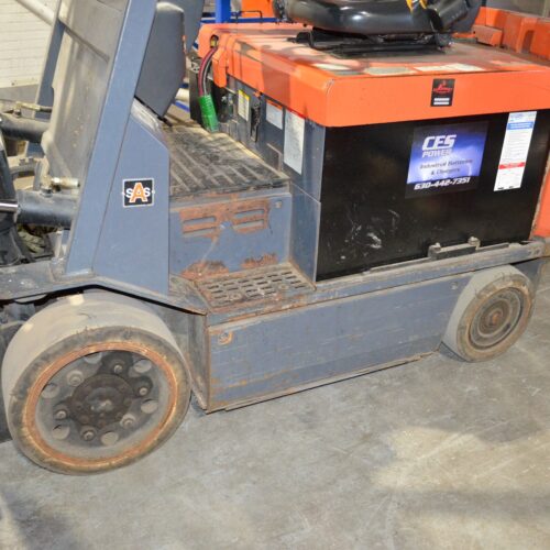 Toyota 7FBCU30 5,800 Pound Capacity Electric Forklift Truck with Battery