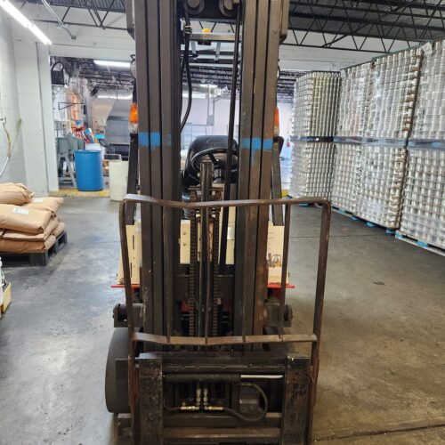 Nissan Optimum 35 CPJ01A18PV Forklift 2,750 Lbs. Maximum Capacity