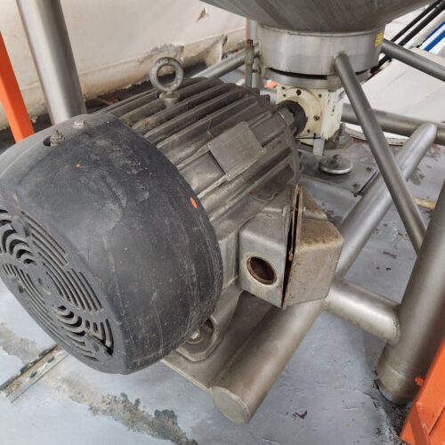 200 Gallon Stainless Steel Likwifier with Top Mounted Access Way