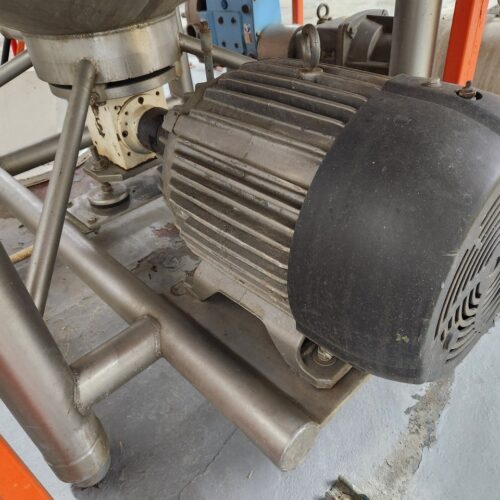 200 Gallon Stainless Steel Likwifier with Top Mounted Access Way