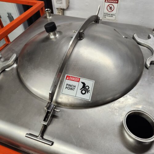 200 Gallon Stainless Steel Likwifier with Top Mounted Access Way