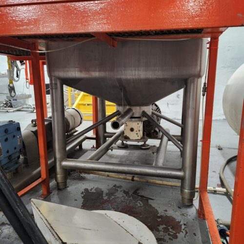 200 Gallon Stainless Steel Likwifier with Top Mounted Access Way