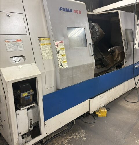 Doosan Model Puma 400B CNC Turning Center Heavy Duty Lathe with 12‑Station Turret