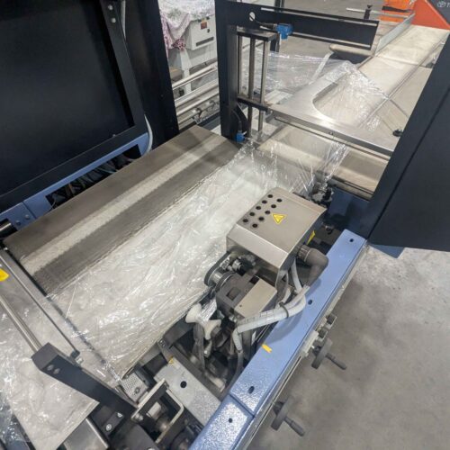 Conflex Model SYNC Continuous Motion Servo Side Seal Overwrapper